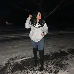 Meet your Posher, Courtney